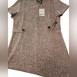 New  Tweed Shift Dress By Tahari Short Sleeves Side Details w Buttons Size M NWT